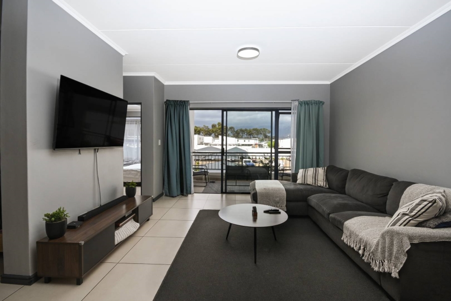 To Let 3 Bedroom Property for Rent in De Velde Western Cape